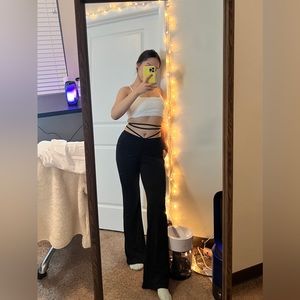 Garage Ruched-V Tie up Pants